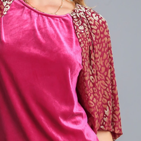 Umgee Leopard Velvet Sheer Balloon Half Sleeve Shirt Split Top High-Low Blouse - Picture 8 of 15